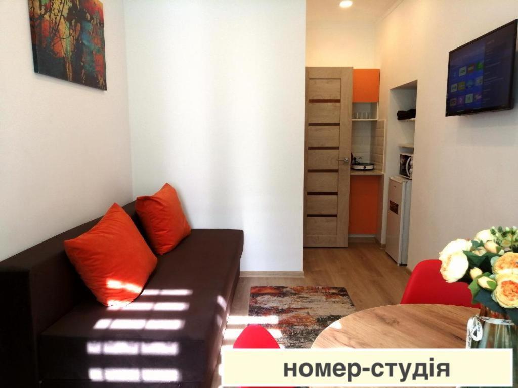 світло цілодобово In The Center * Lviv